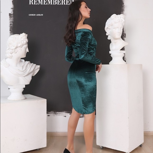 ❗️NEW❗️ Navy Blue Cocktail Velvet Dress - Picture 10 of 10